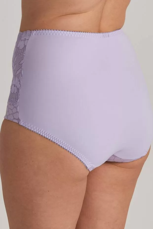 Outlet Jacquard & Lace panty girdle - Improved comfort and a gently shaping effect on the tummy - Slips
