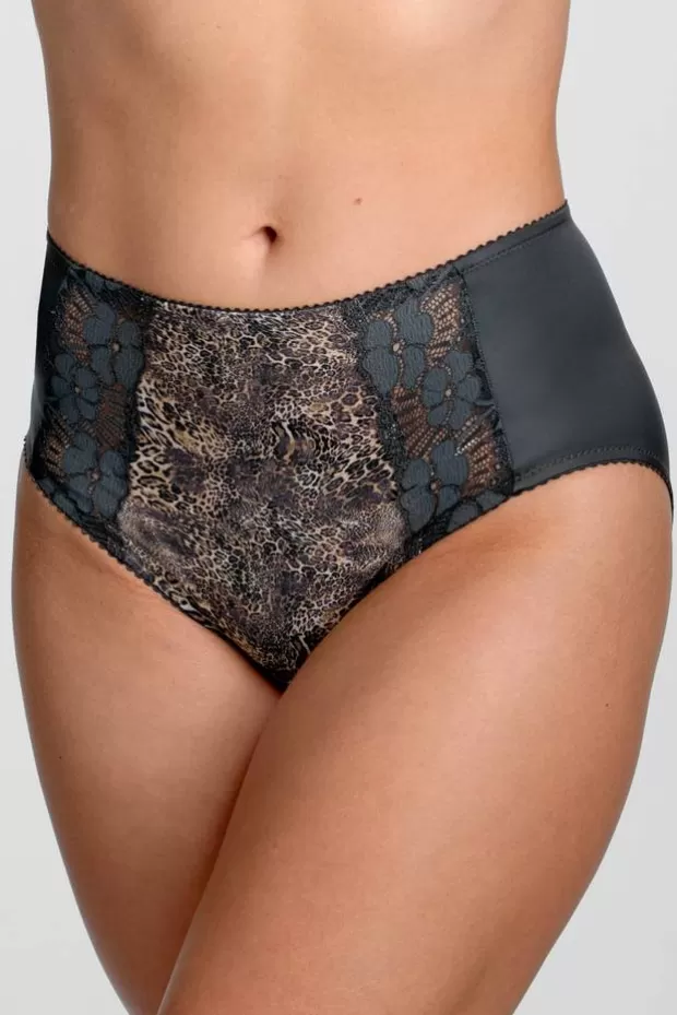 Clearance Leo panty - Soft elastic waistband and leg openings - Slips